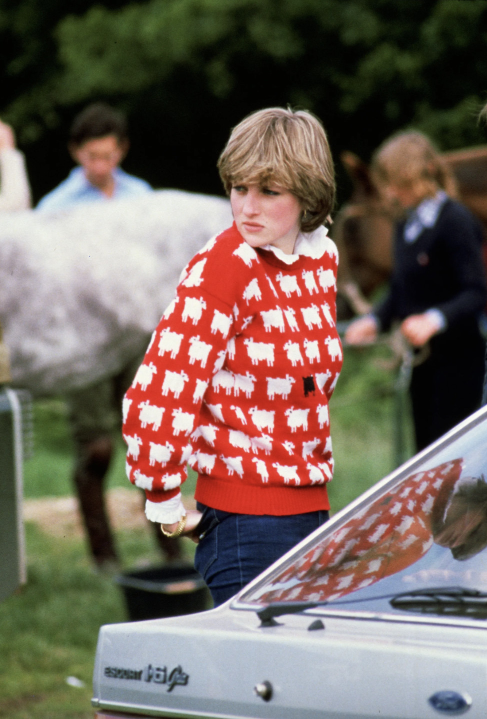 A 20 year old Princess Diana wears the famous “black sheep” sweater by Warm & Wonderful in June 1981 (Photo: Getty Images)