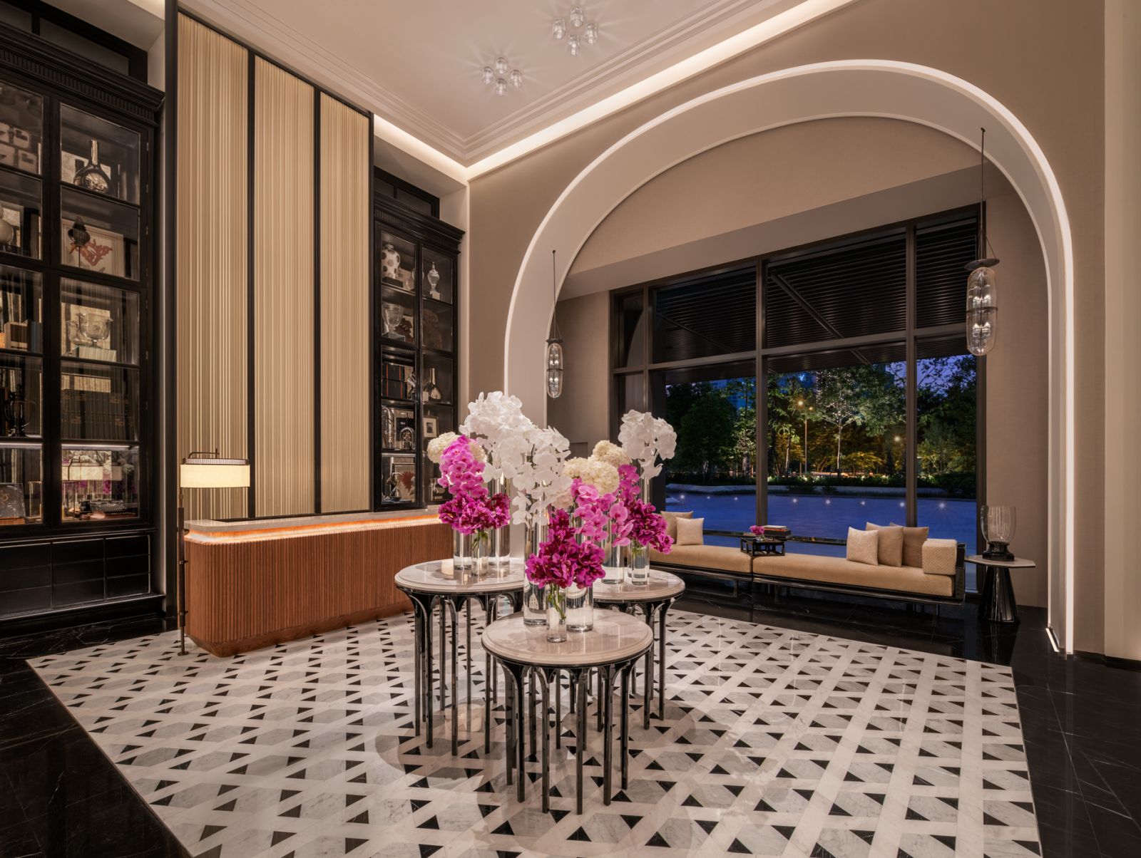 โถงทางเข้าห้องสวีท The Ritz-Carlton Suite โรงแรมเดอะ ริทซ์-คาร์ลตัน กรุงเทพฯ (ภาพ: The Ritz-Carlton, Bangkok)