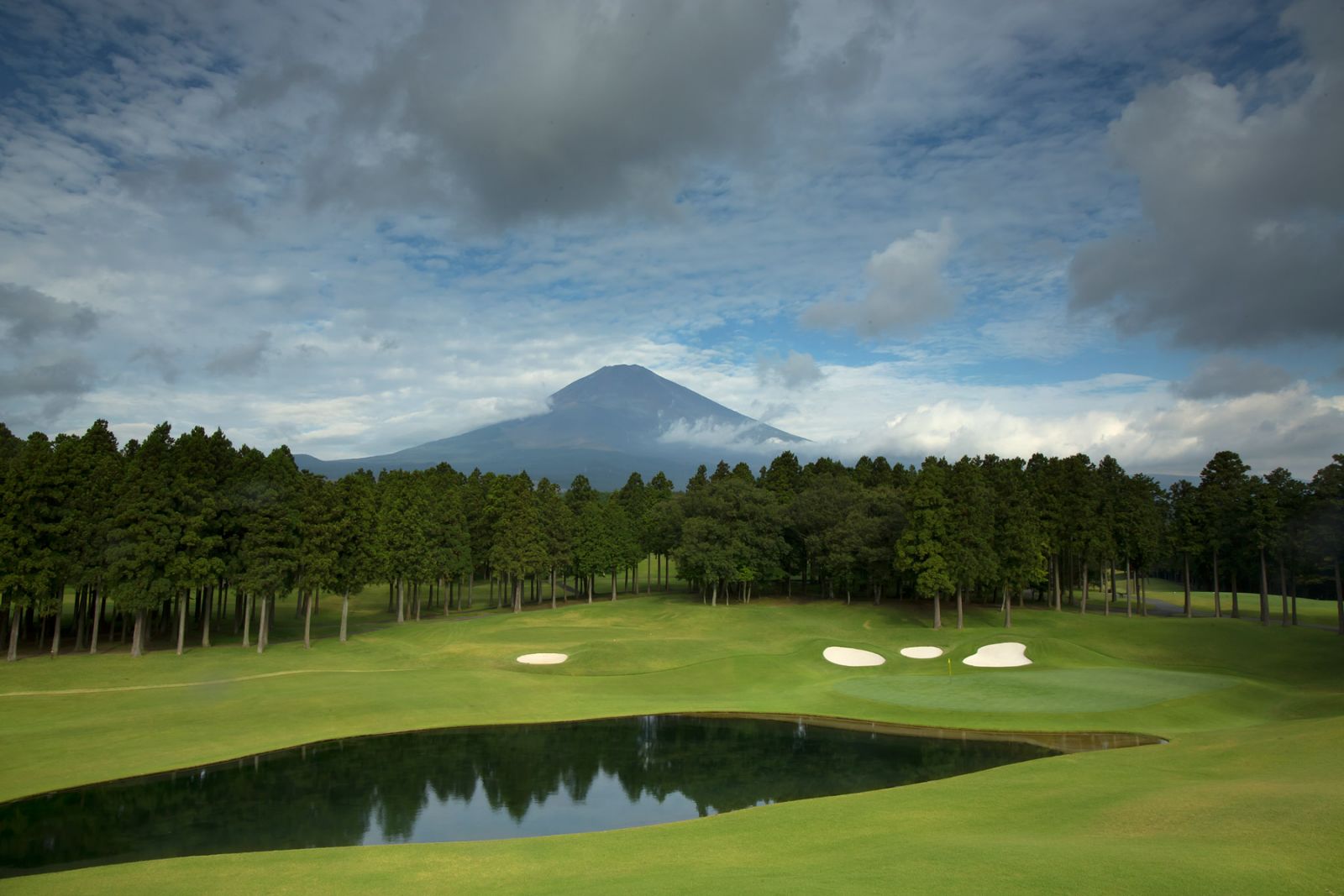 Set at the foot of Mount Fuji, Taiheiyo Club Gotemba stands as the crown jewel of the Taiheiyo Club’s esteemed golf course portfolio (photo: Taiheiyo Club)