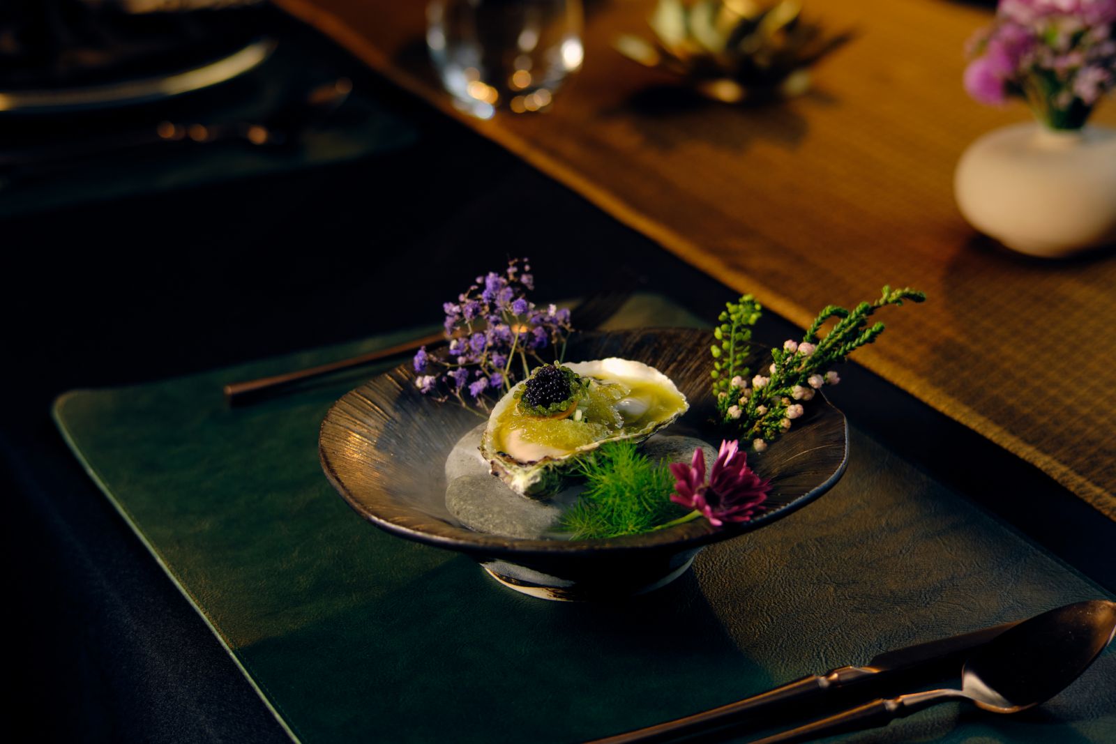 Oyster with Green Chilli Granita (Photo: Chim by Chef Noom)