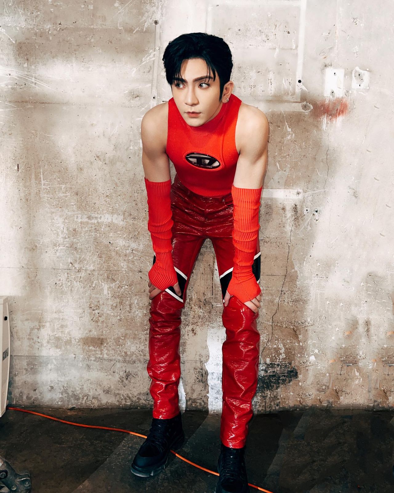 Anson Lo in his all-red outfit for "Nah" music video (Dance version)