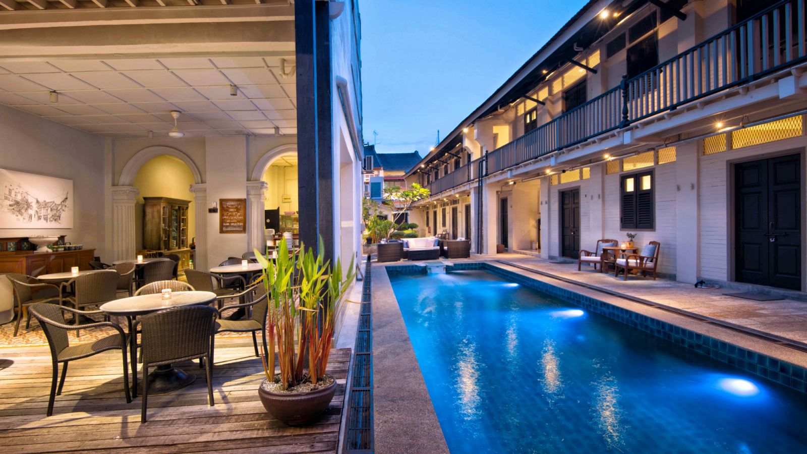 A serene retreat from the bustling streets, enhanced by a sense of nostalgia (Photo: Noordin Mews)
