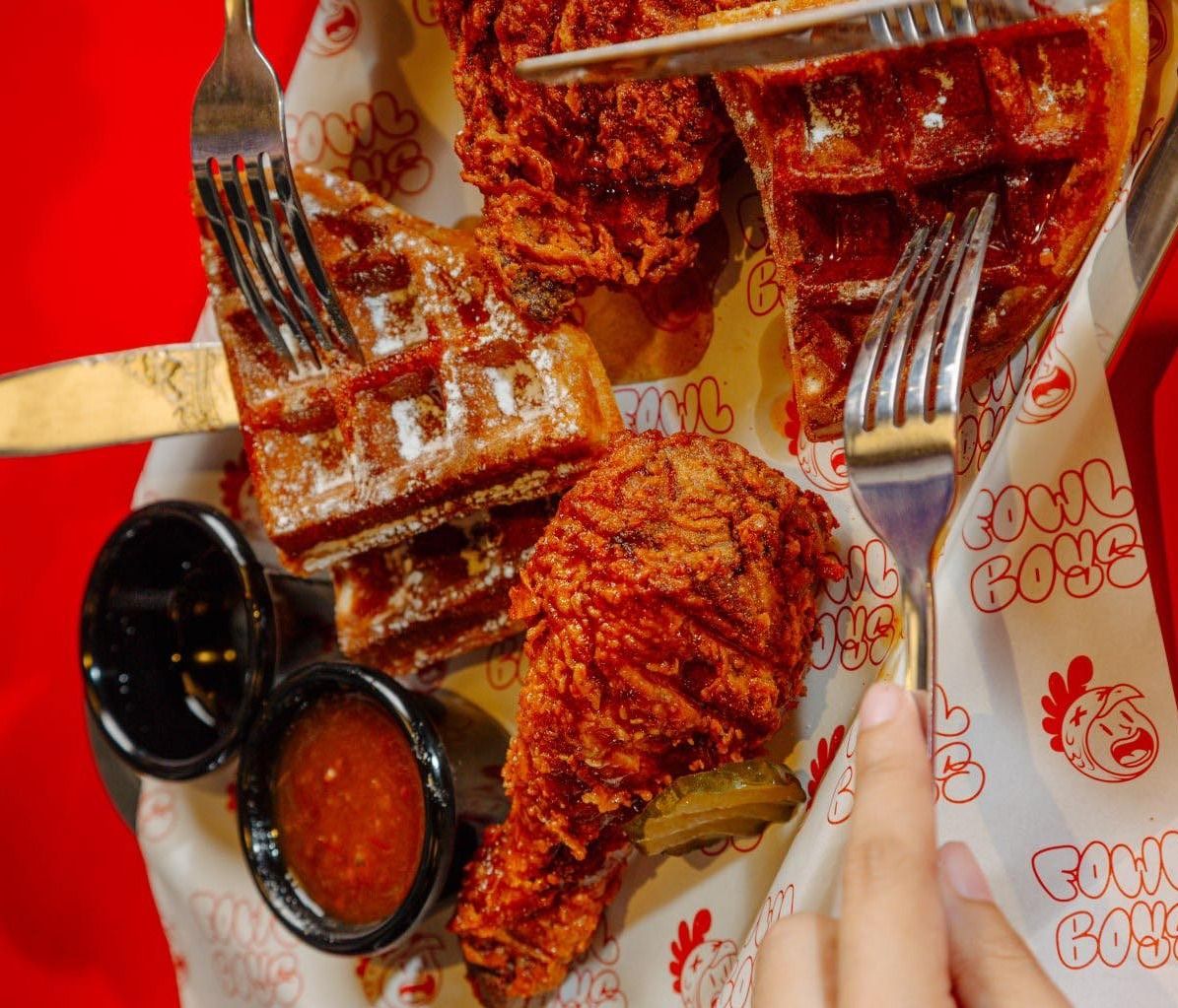Golden fried chicken meets pillowy waffles—the sweet and savoury combo you did not know you were craving (Photo: Instagram / @fowlboyskl)