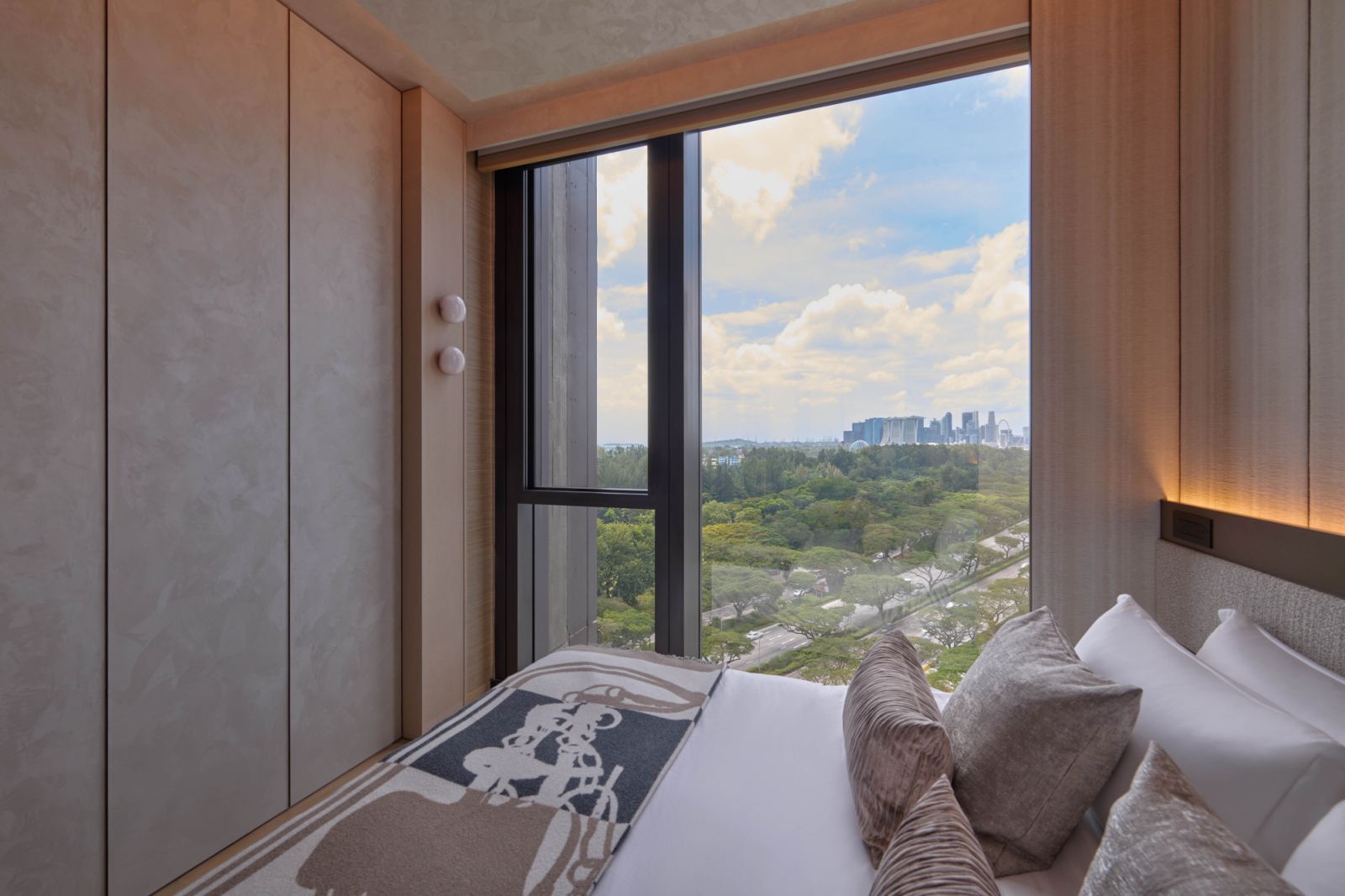 Gorgeous views of the island can be seen through floor-to-ceiling windows