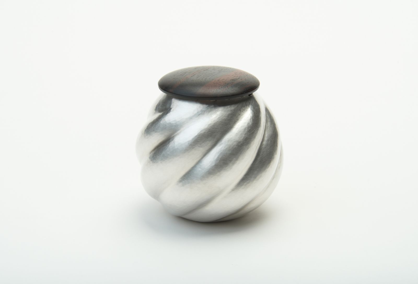'Whirl Mini Vase' by Koichi Io on exhibition at Aphro Living (Photo: Studio 925)