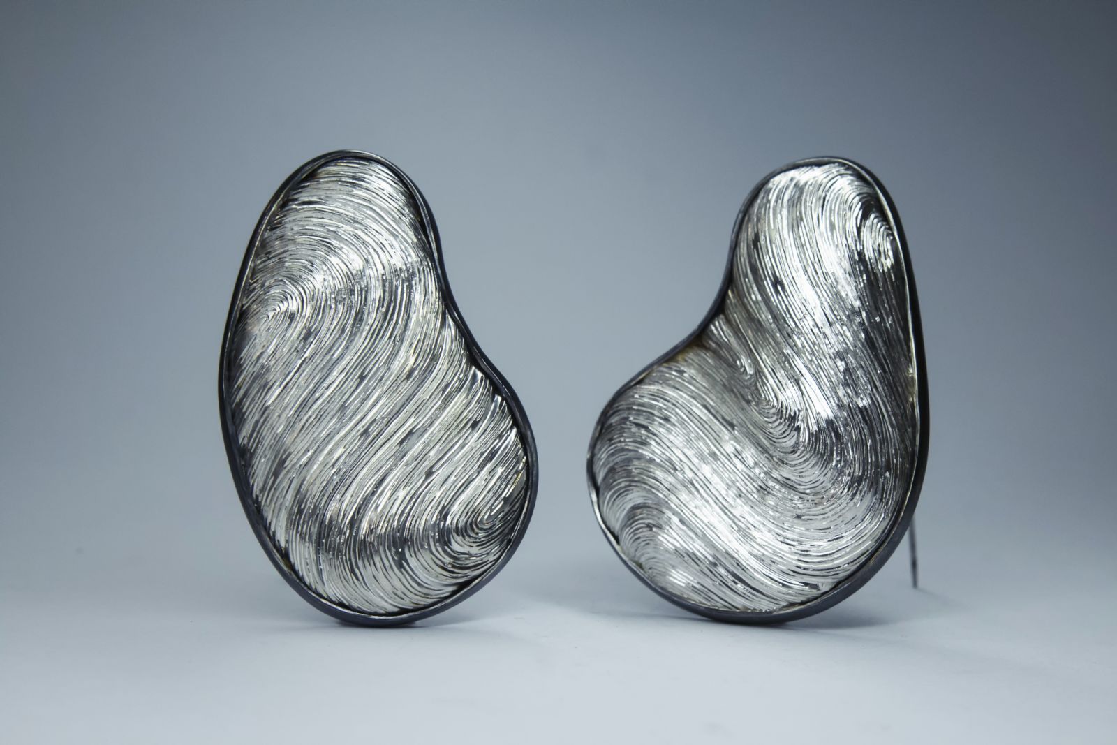 'Niaga ii and iii' by Janina Arias on exhibition at Aphro Living (Photo: Studio 925)