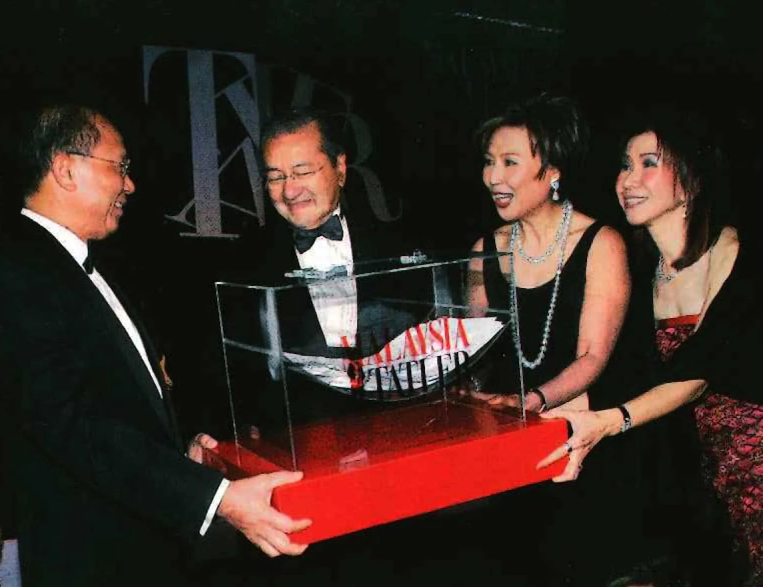 A then retired Tun Mahathir receiving Tatler Malaysia’s Lifetime Achievement Award at the 2005 Tatler Ball in Kuala Lumpur (Photo: Tatler Malaysia)