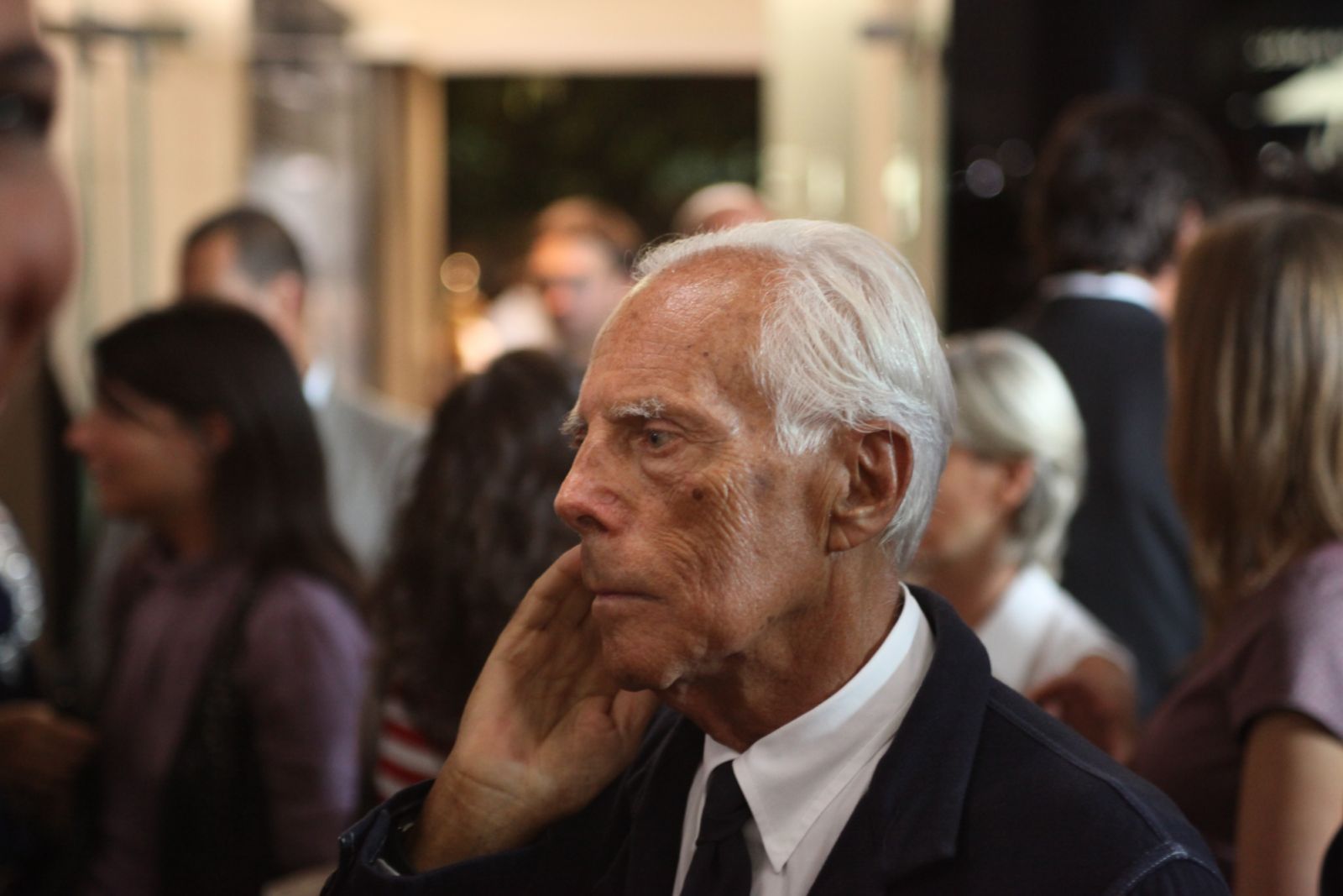 By Bruno Cordioli from Milano, Italy - Giorgio Armani - Vogue Fashion's Night Out Sept.10 2009 MILANO, CC BY 2.0, https://commons.wikimedia.org/w/index.php?curid=142298252
