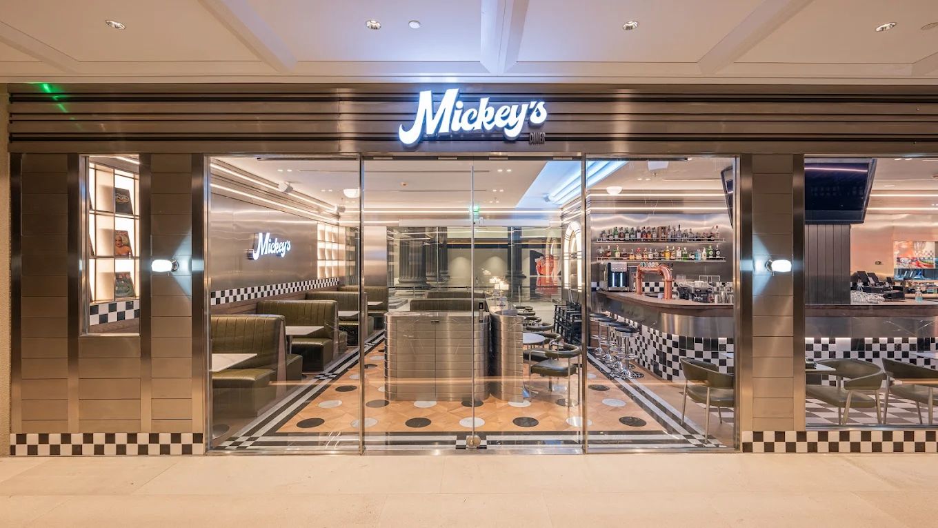 บรรยากาศร้าน Mickey's Diner (ภาพ: Mickey's Diner BKK)