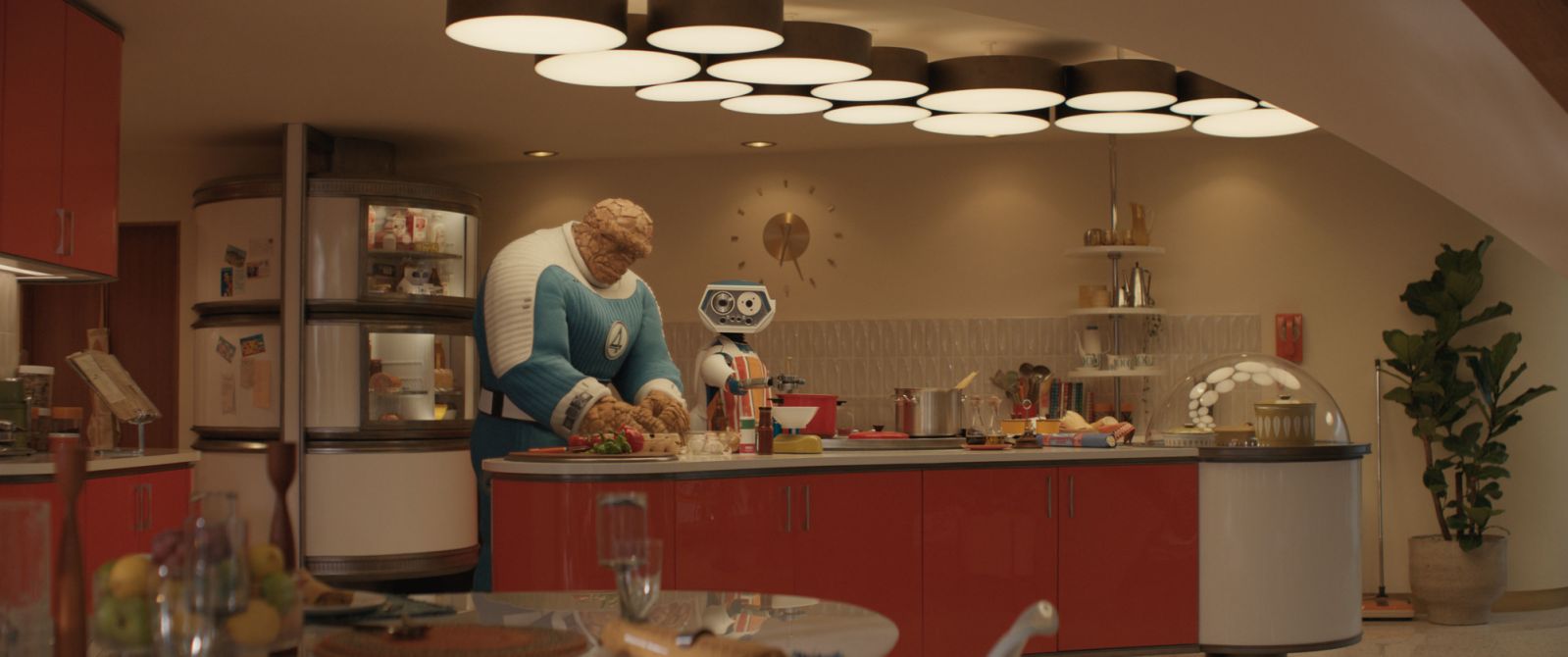 Bên trong trụ sở của First Family trong phim ‘Fantastic Four: First Steps’ (Ảnh: Disney)