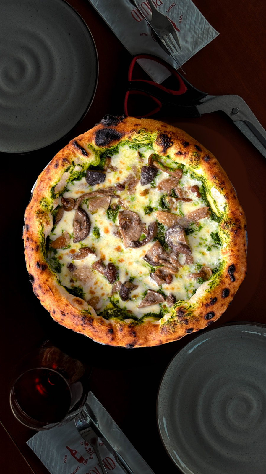 Pesto Con Funghi (Photo: Round Pizza Napoletana)