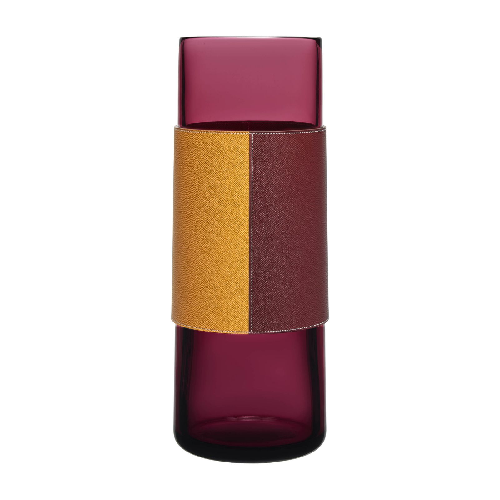 Jugs Doublé d’Hermès, a double-walled carafe that reveals additional colours when filled (Photo:  Maxime Tetard)