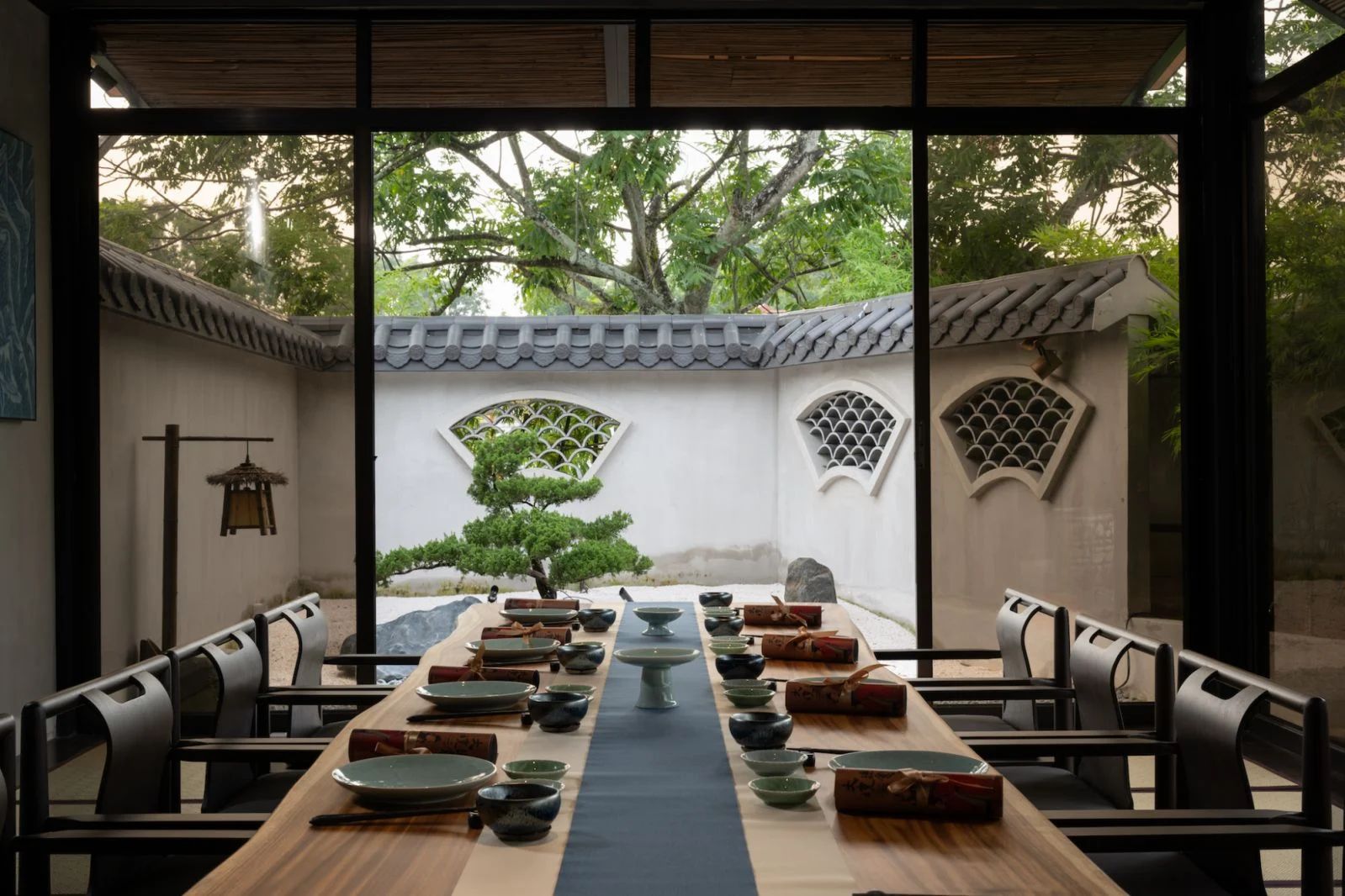 Dai Jin’s pavilion faces the open-air courtyard (Photo: Dai Jin)