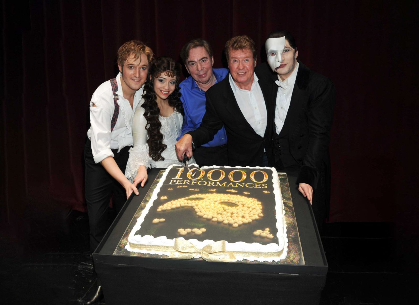 LONDON, ENGLAND - OCTOBER 23: (EMBARGOED FOR PUBLICATION IN UK TABLOID NEWSPAPERS UNTIL 48 HOURS AFTER CREATE DATE AND TIME. MANDATORY CREDIT PHOTO BY DAVE M. BENETT/GETTY IMAGES REQUIRED) (L to R) Will Barratt, Sofia Escobar, Lord Andrew Lloyd Webber, Michael Crawford and Stephen John Davis attend the 10,000th performance of the West End production of The Phantom Of The Opera at Her Majesty's Theatre on October 23, 2010 in London, England. (Photo by Dave M. Benett/Getty Images)