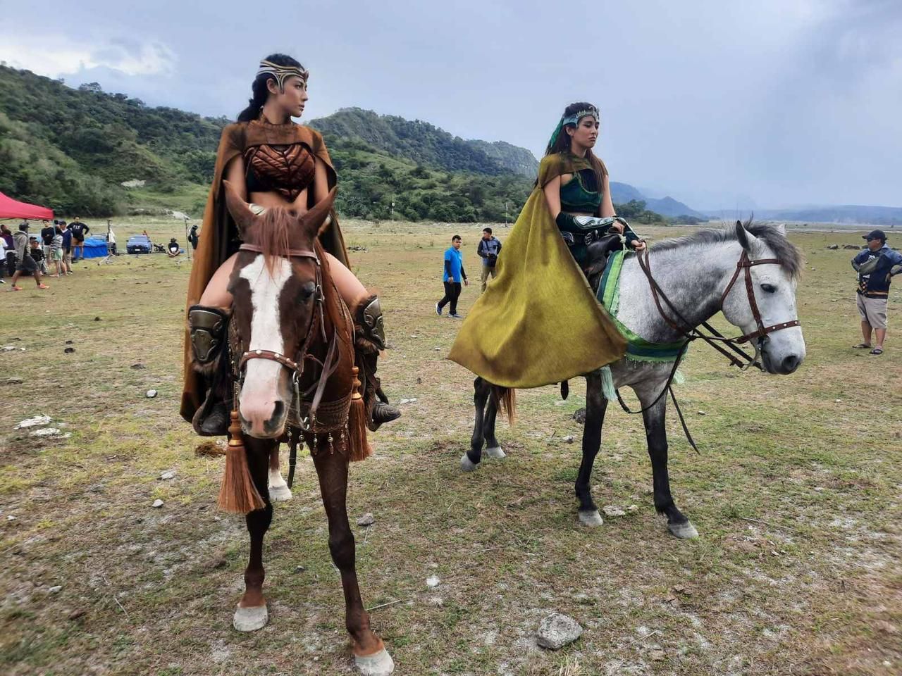 (Behind the scenes) Sanya Lopez as Danaya and Gabbi Garcia as Alena