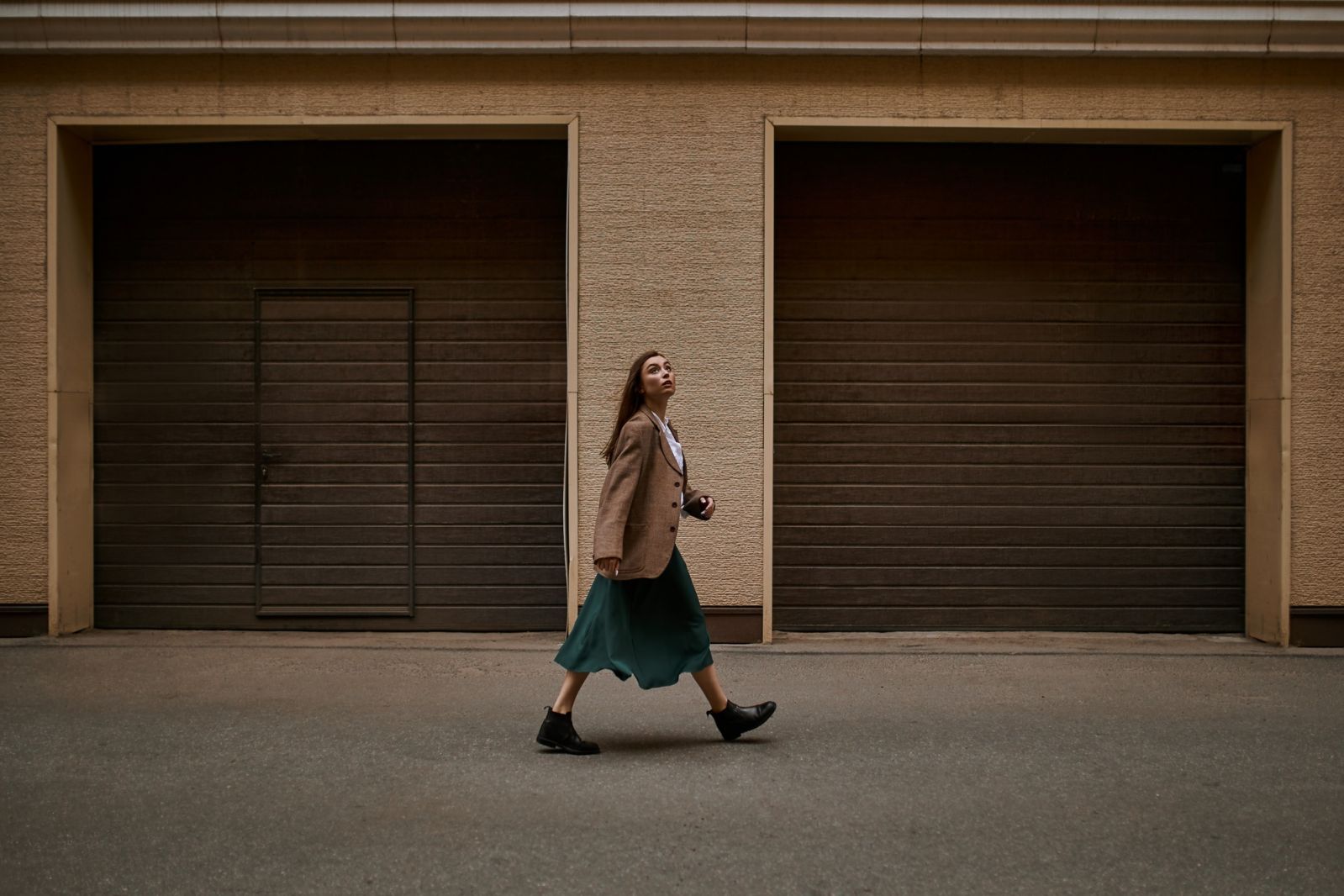 These insightful reads reveal the benefits of walking for the mind and body. (Photo: Karlyukav/Freepik)