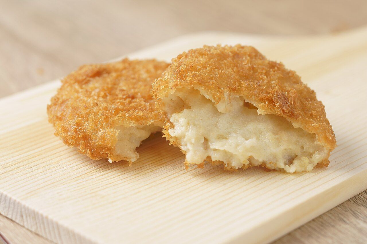 A Japanese cream croquette made from yuba, or beancurd skin (Photo: Hatanaka/Creative Commons)