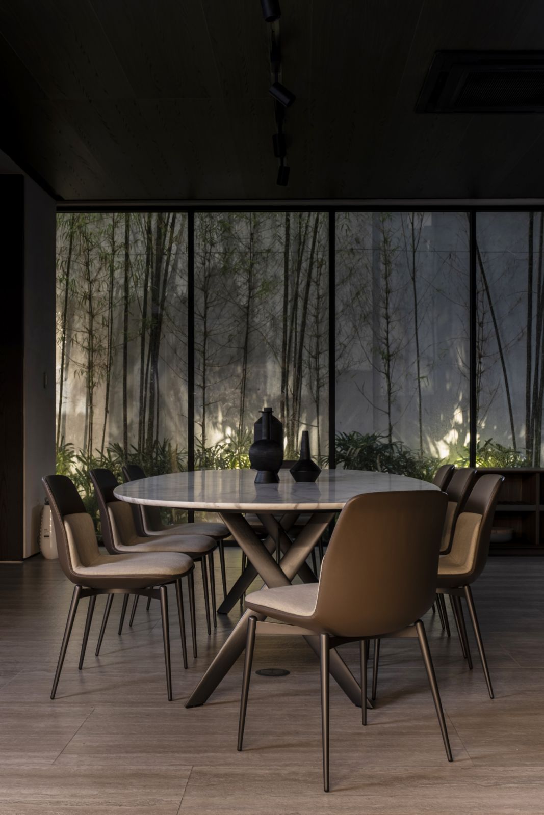 The Molteni showroom (Photo: courtesy of Modernbrands)