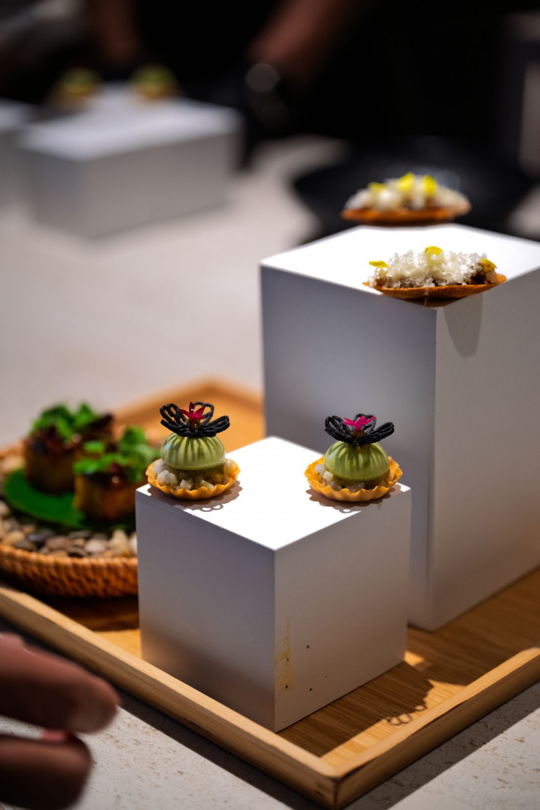 Amouse Bouche by Beta