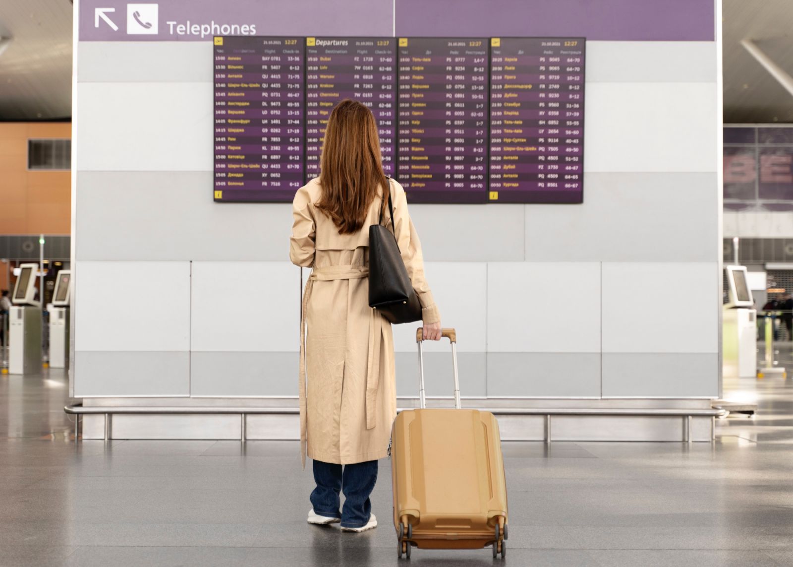 Discover 5 apps designed to recalibrate your body clock for seamless international travel. (Photo: Freepik)