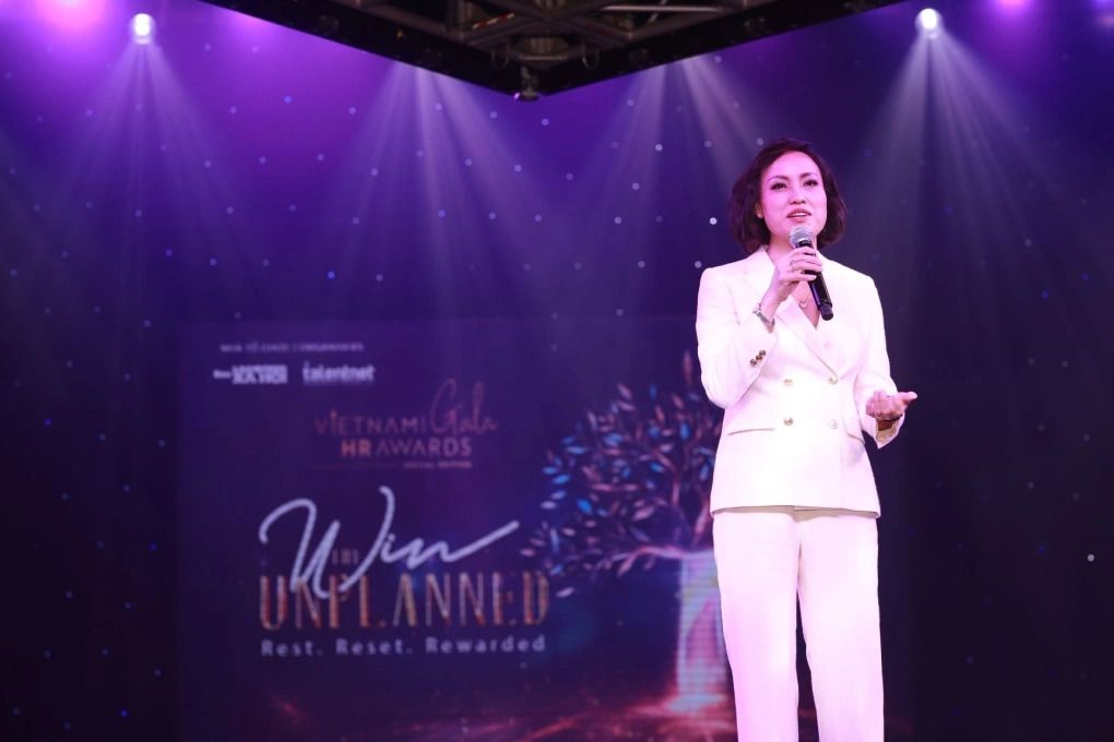 Ms. Tieu Yen Trinh gave an opening speech at HR Award 2020