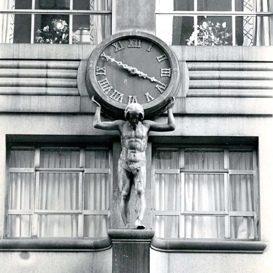 Đồng hồ Atlas ở thành phố New York. Ảnh: Tiffany & Co.