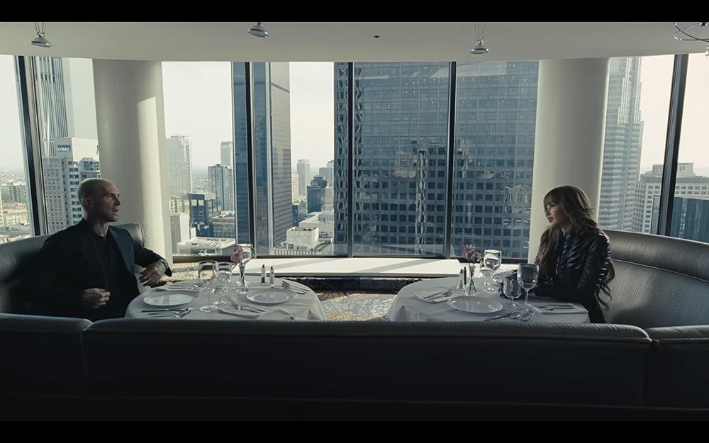 Music video ‘Priceless’ của Adam Levine và Lisa (BlackPink) được ghi hình tại khách sạn The Westin Bonaventure. (Ảnh: IMDb)
