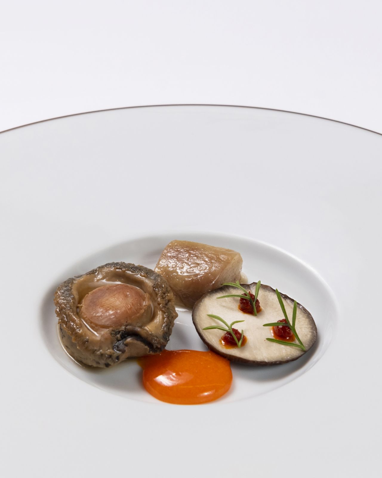 Abalone (Photo: DC Restaurant)