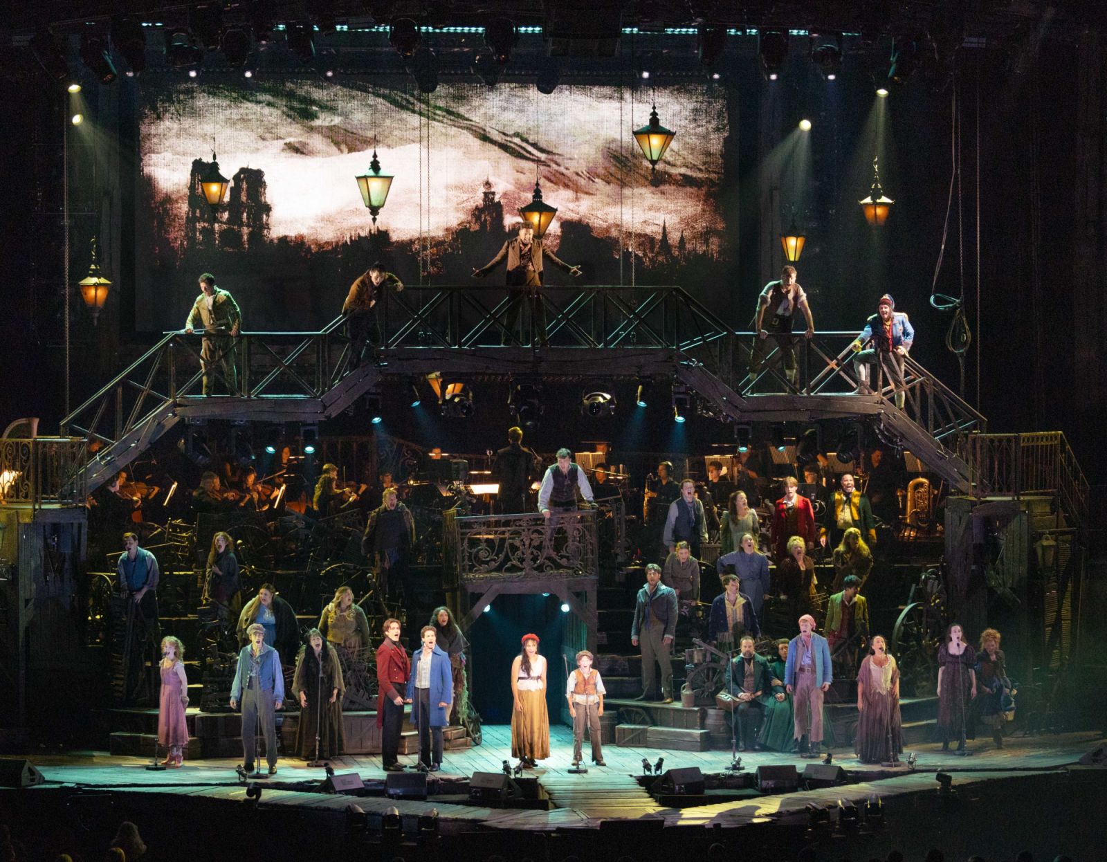 The ensemble cast of Les Misérables(Photo: Daniel Kaan)