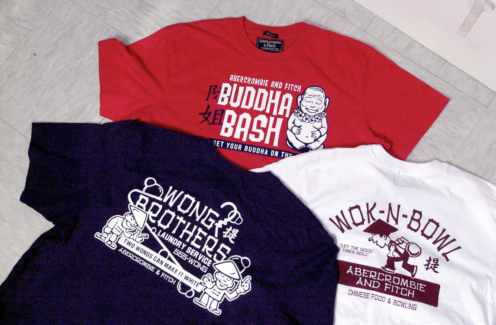 WONG2-C-17APR02-BU-PC
Abercrombie & Fitch is selling a new line of controversial t-shirts with a chinese theme.
PAUL CHINN/S.F. CHRONICLE
ALSO RAN 12/29/02