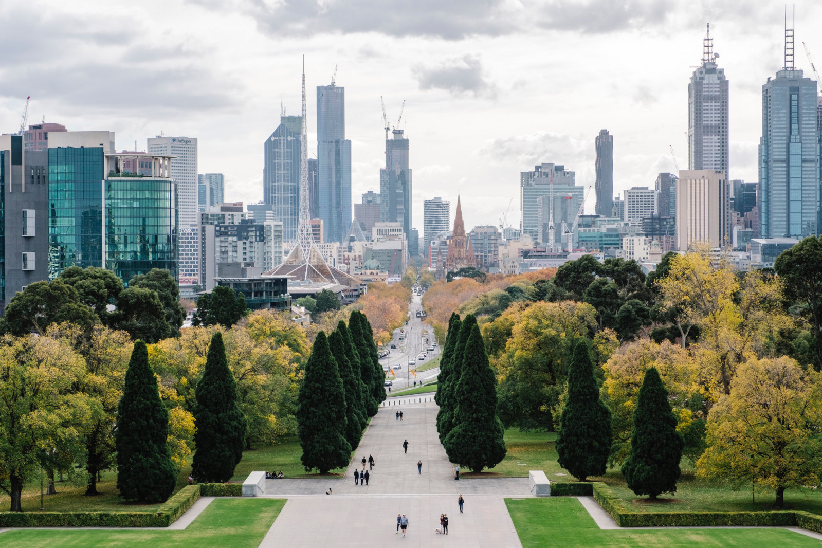 Experience Melbourne restaurants beyond the ordinary, with chef-approved spots for those passionate about authentic local taste. (Photo: Jcomp / Freepik)