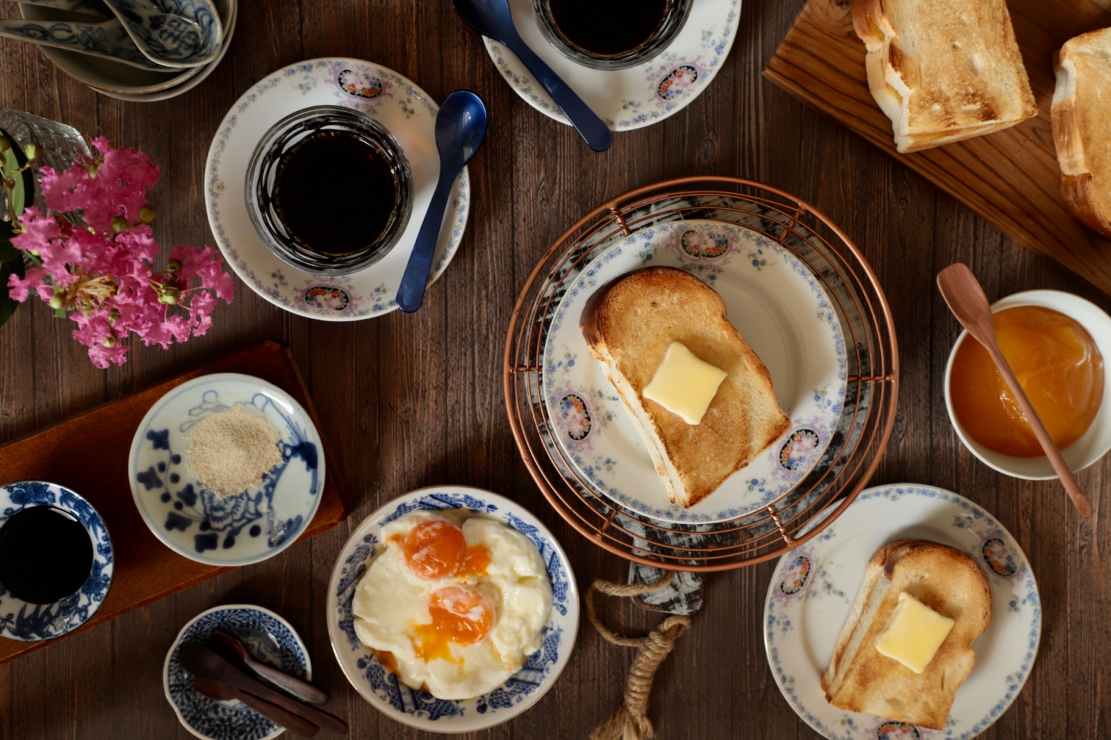 Uncovering the best Singaporean breakfast order to start your day according to local chefs (Photo: Getty) best Singapore breakfasts