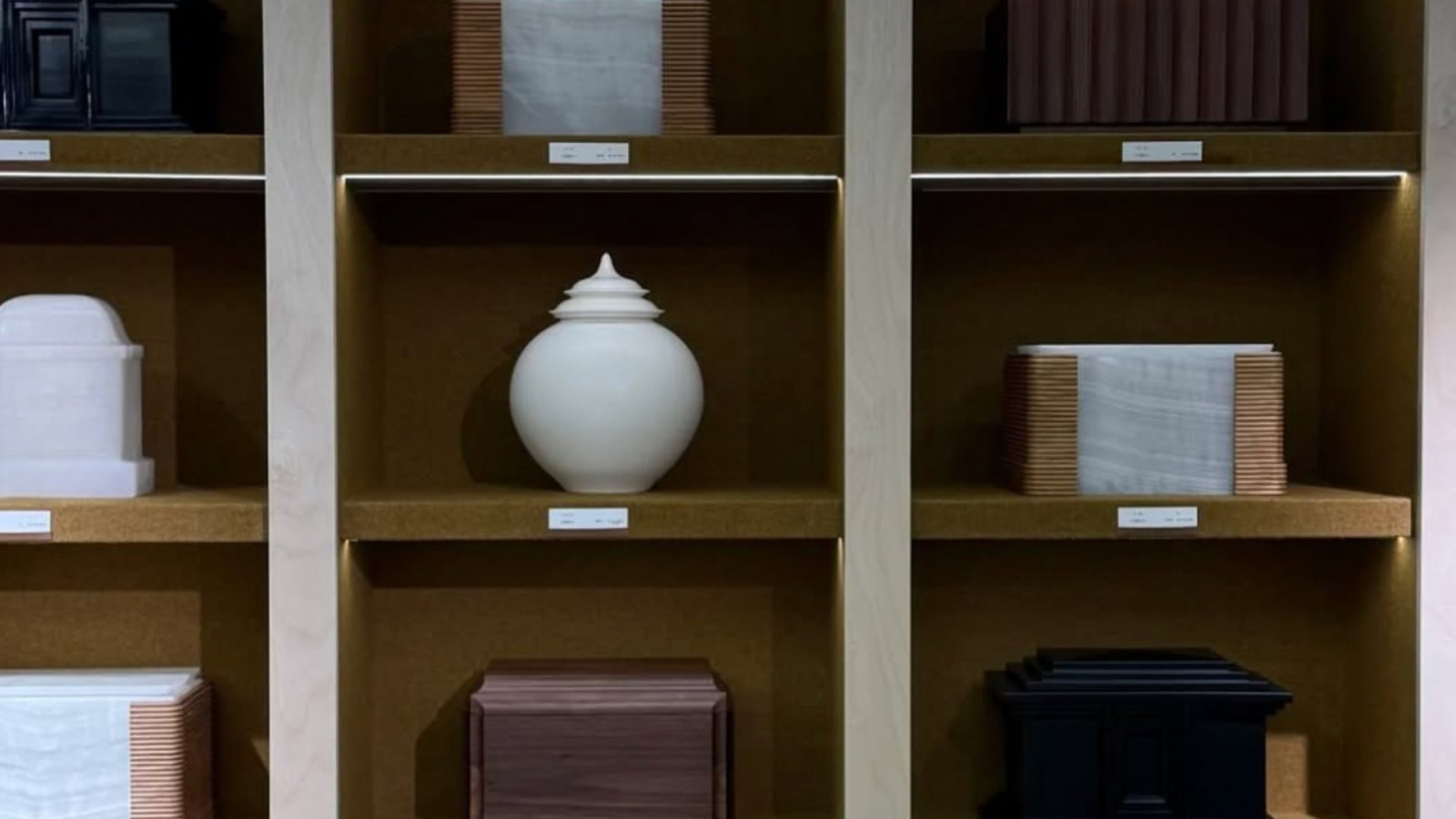 GuiCong balances simplicity with thoughtful spaces that support reflection and mourning.