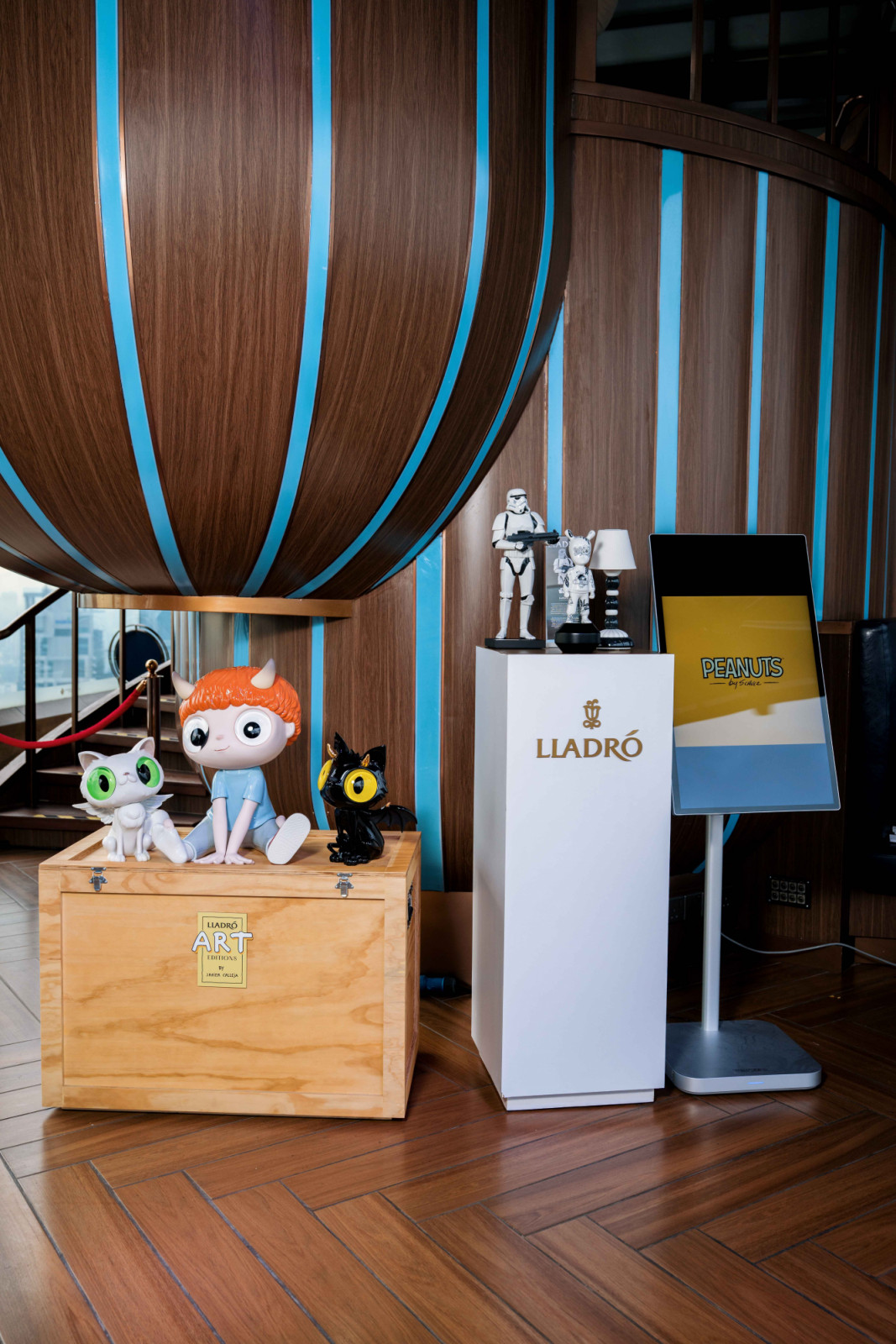Trophy sponsor Lladró’s whimsical setup at the event, featuring the Arts Edition with Javier Calleja