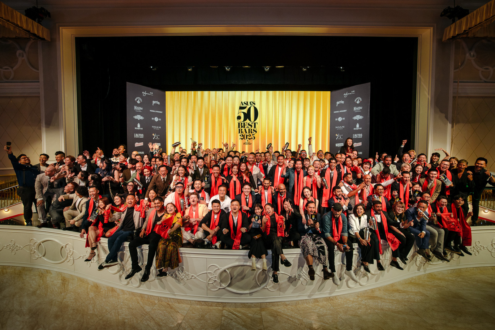 Para pemenang Asia's 50 Best Bars 2025