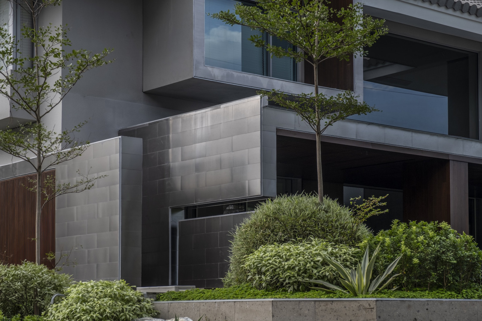 Ang Residence by Lino Architecture, the winner of Best Living Space at the 2025 edition of Tatler Homes Design Awards Philippines