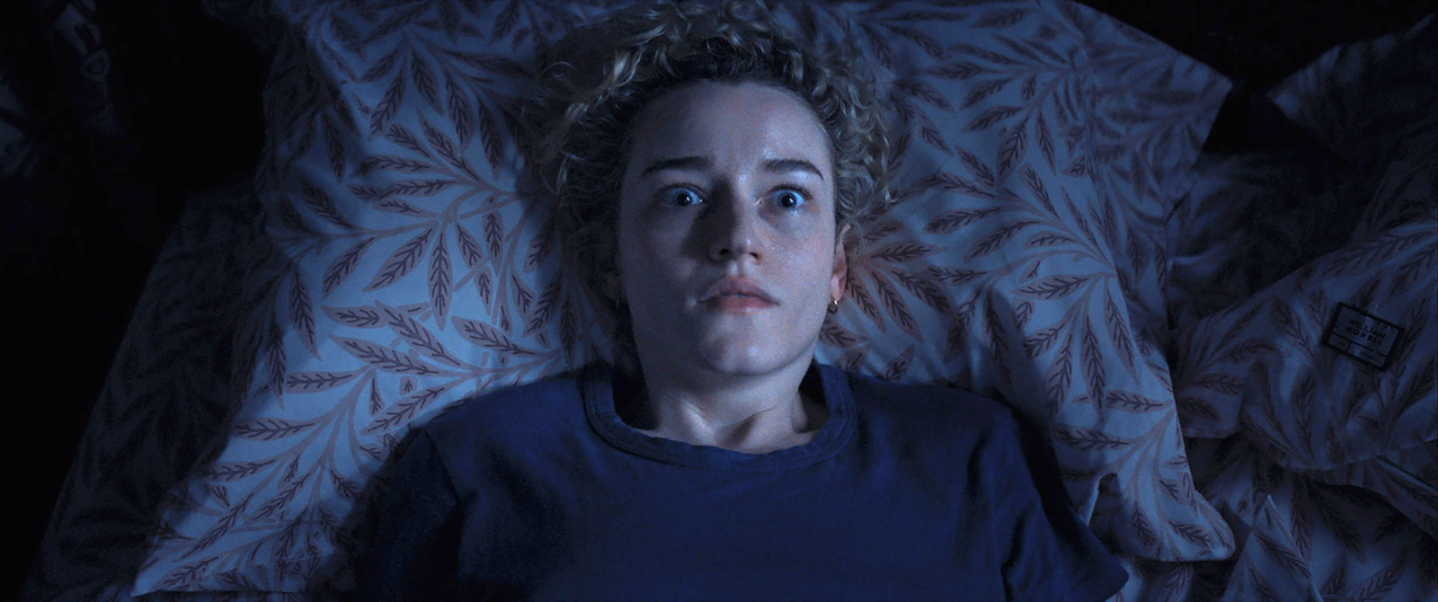Julia Garner plays Justine Gandy in ‘Weapons’, a teacher at Maybrooks Elementary School who walks into her classroom one morning and finds all of her students missing, except for one (Photo: courtesy of Warner Bros. Pictures)
