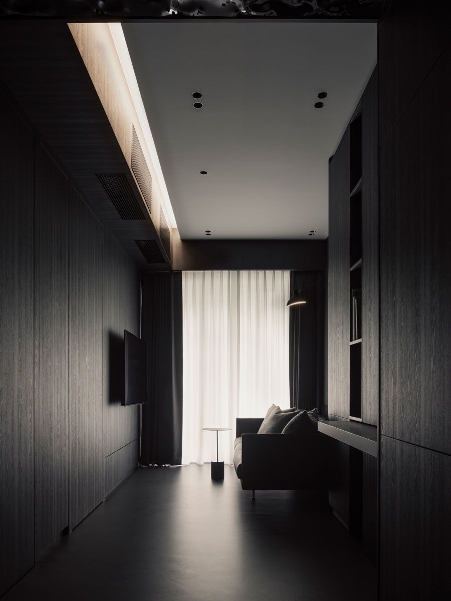 The false ceiling conceals all the electrical wiring, resulting in a clean, sleek design