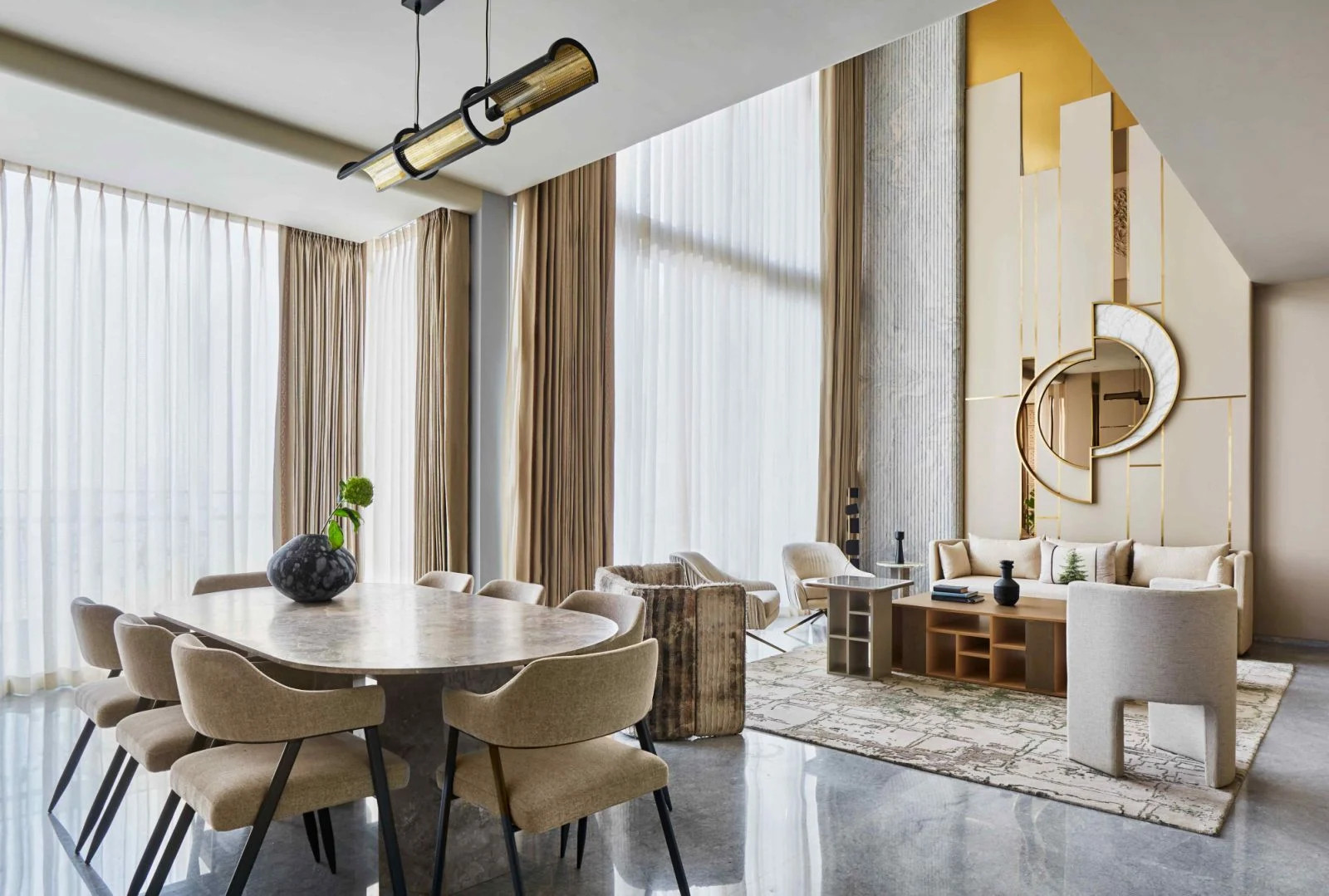 An aureate sanctuary that perfectly mirrors its discerning owner’s refined aesthetic (Photo: Aspire Studios)
