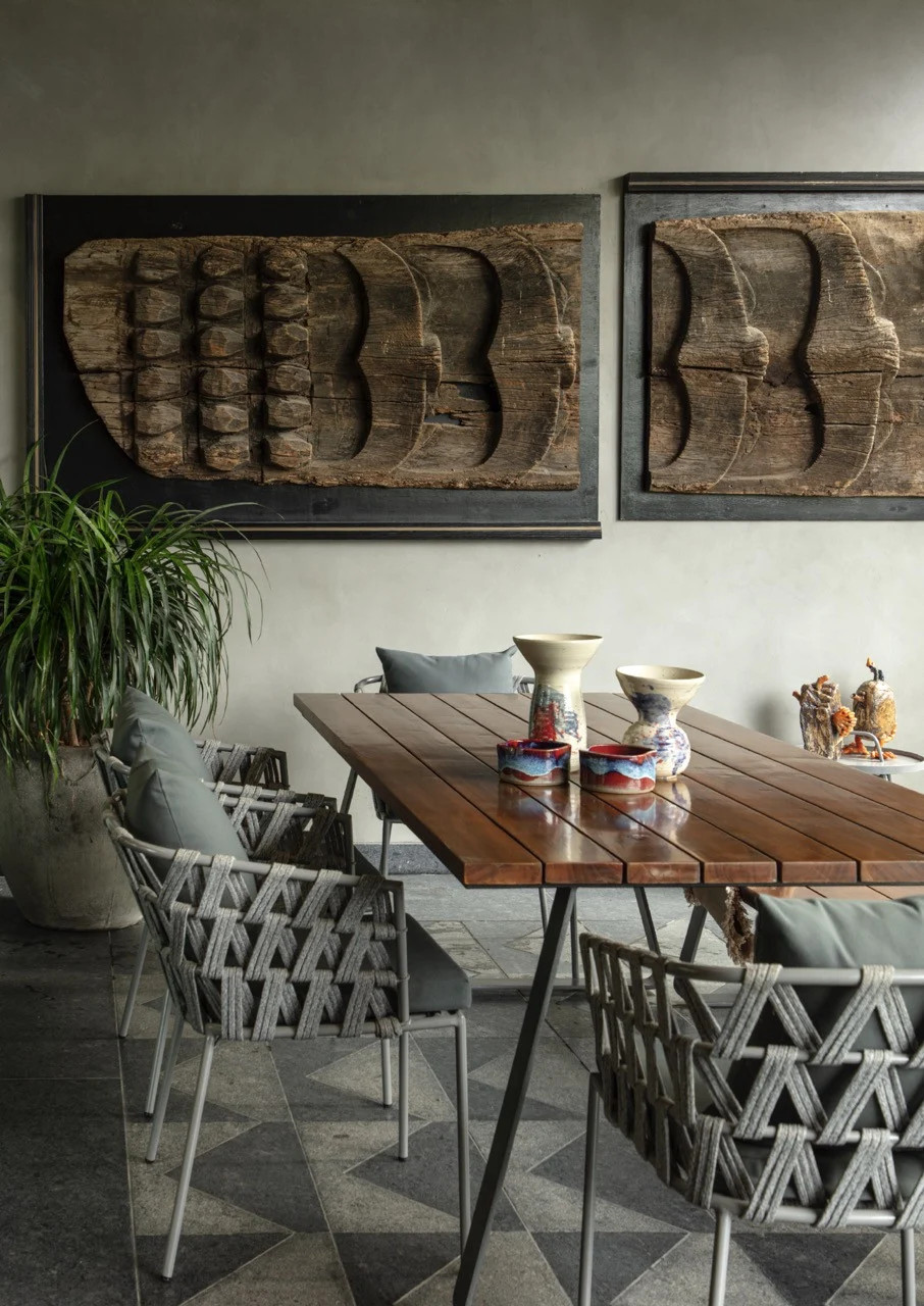 The al fresco dining area contrasts the enclosed lower levels (Photo: Nivedita Gupta)