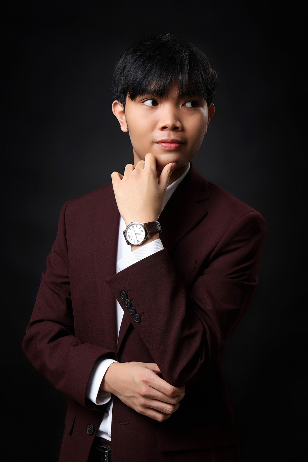 From a modest upright piano at home to the halls of the Cultural Center of the Philippines, Baracol's journey reflects discipline, reflection and cultural pride