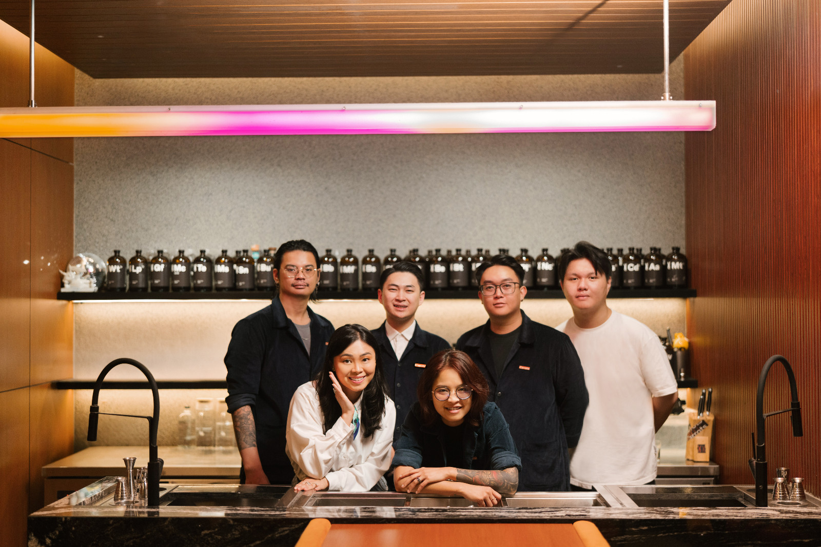 Pendiri dan tim Carrots, bar di SCBD, Jakarta