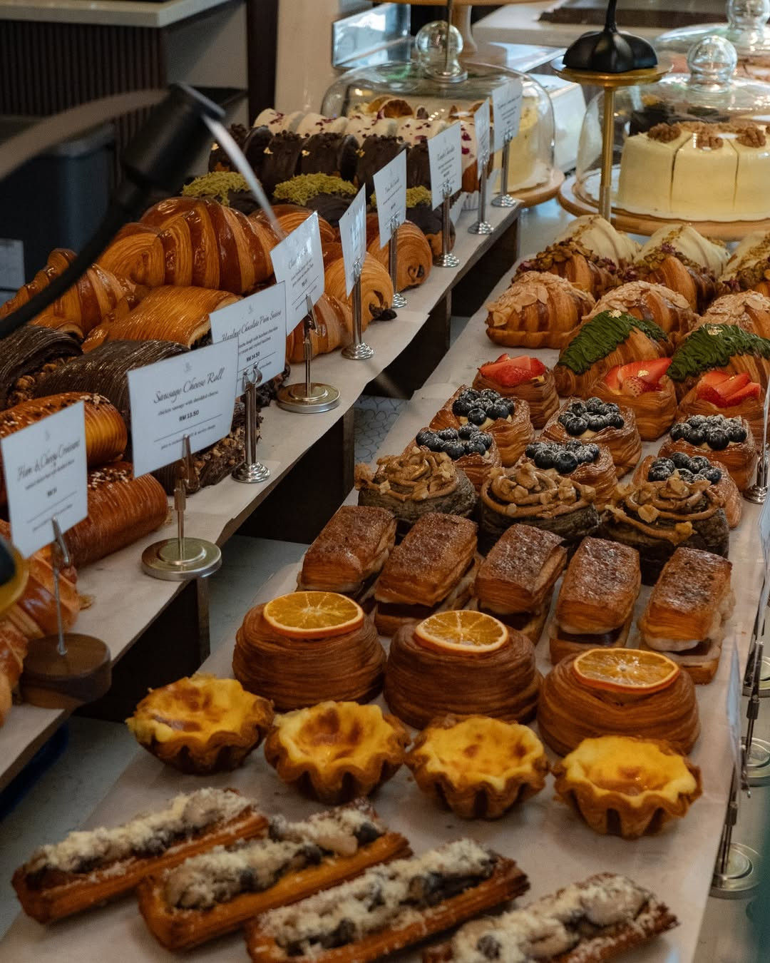A good pick-me-up on your roadtrip to Desaru coast (Photo: Instagram / @donabakehouse)