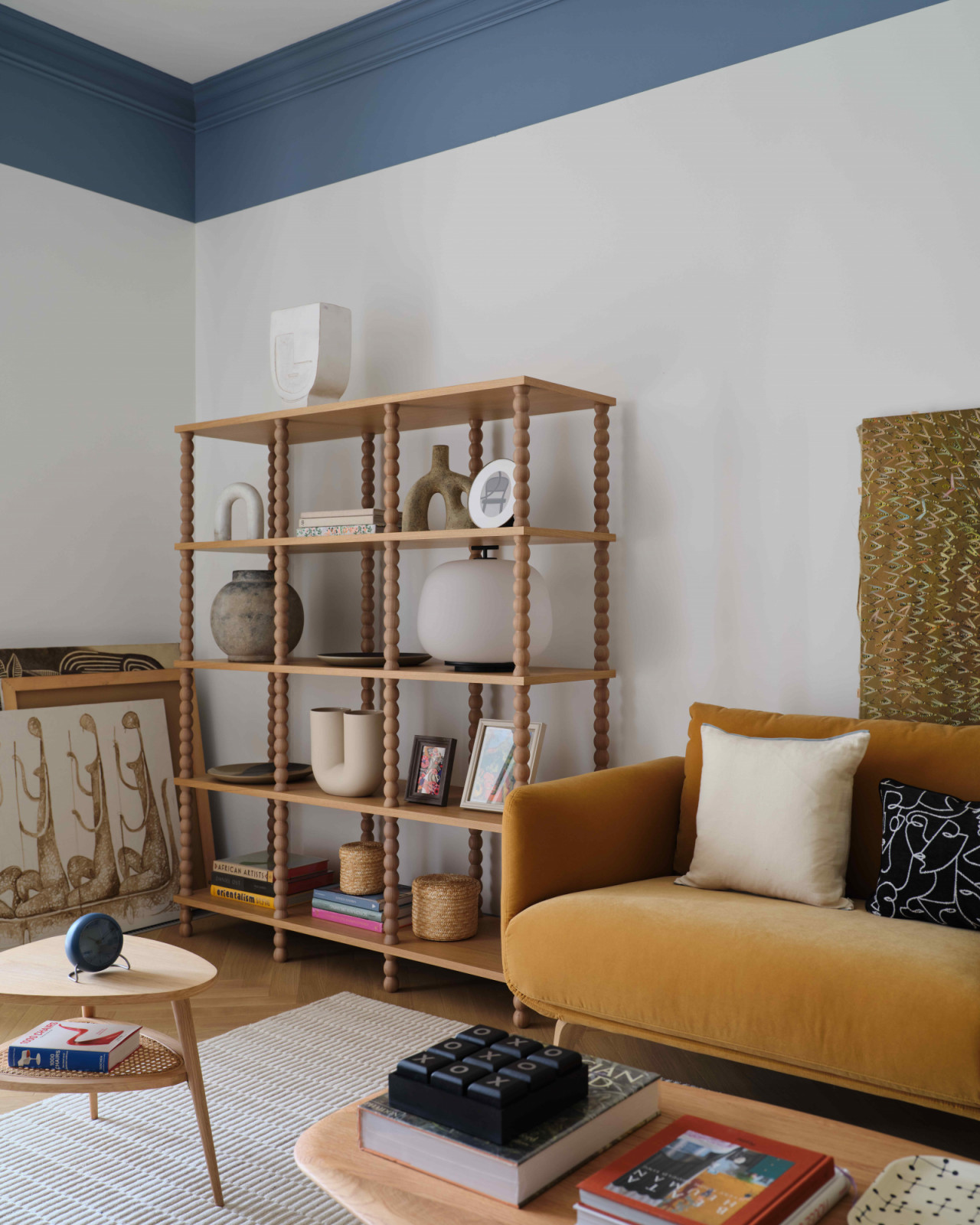 Calming sky blue and ginger-lemon hues for contemplation and creativity