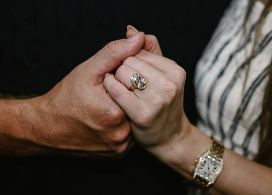 Taylor Swift broke the news about her engagement to NFL player Travis Kelce on Instagram on Tuesday, August 26 (Photo: Instagram / @taylorswift)