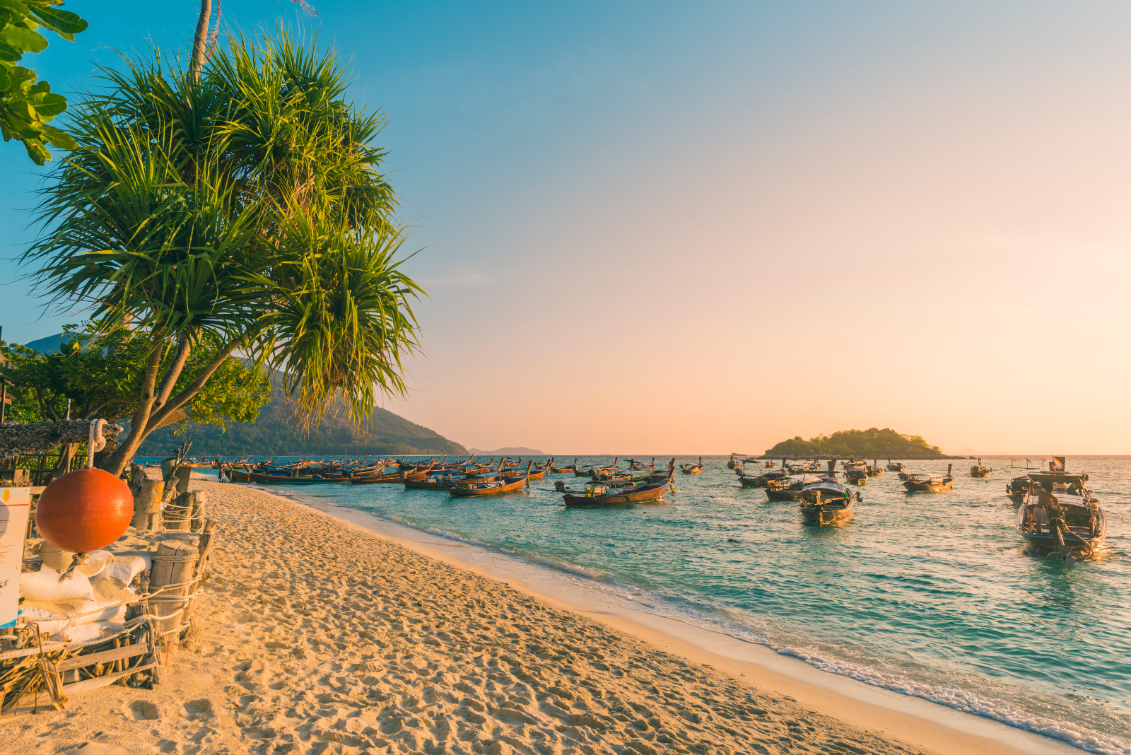hidden beaches in Asia