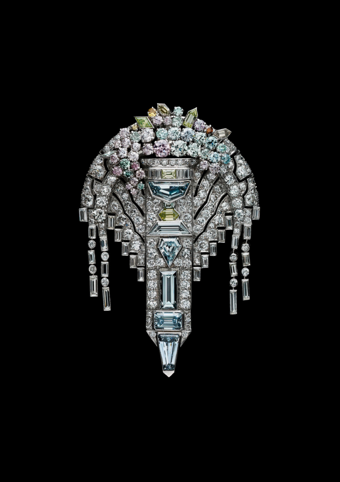 Art deco coloured and white diamond pendant brooch (Photo: courtesy of L’École School of Jewelry Arts)