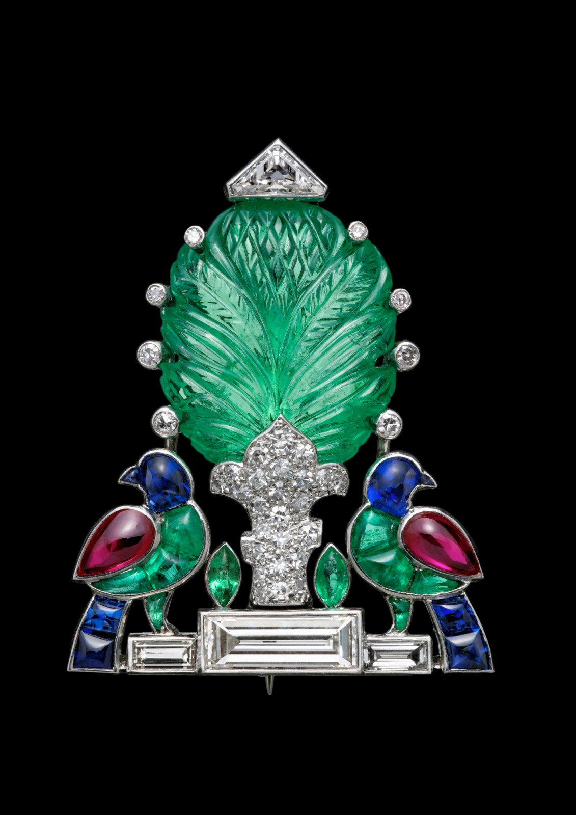 Cartier Mughal-style tree and bird brooch, circa 1935 (Photo: courtesy of L’École School of Jewelry Arts)