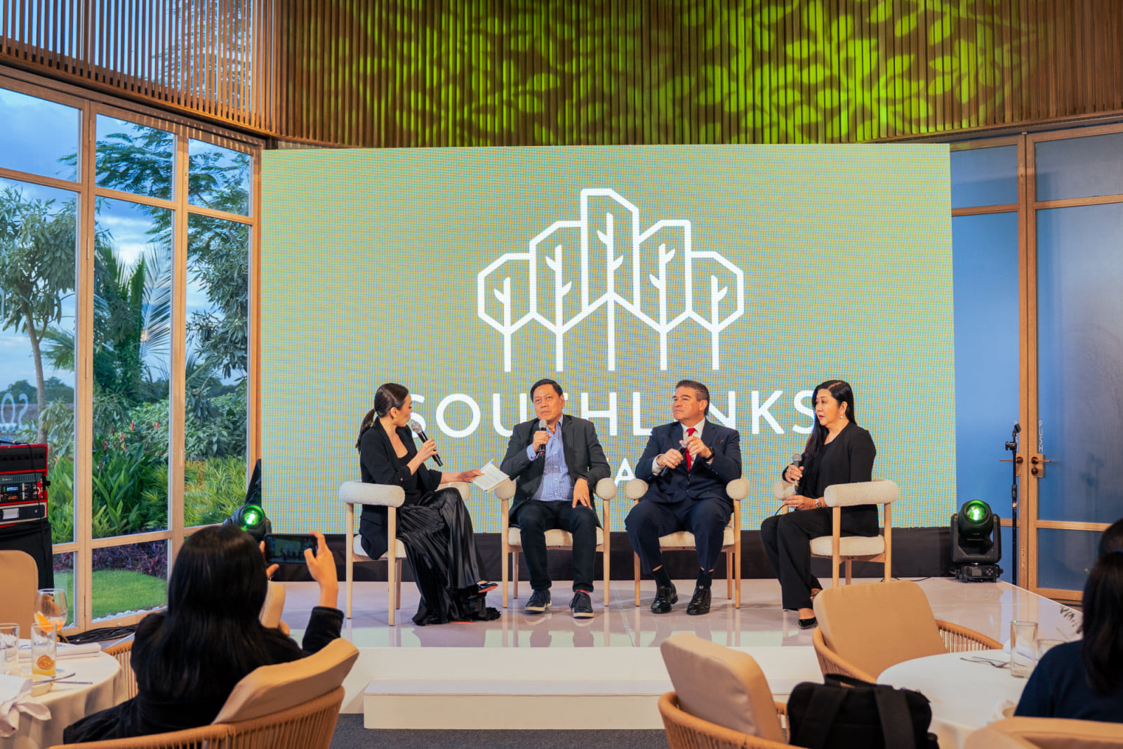 A panel discussion was held to brief media partners and future property investors about Southlinks Estate (Photo: Southlinks Estate)
