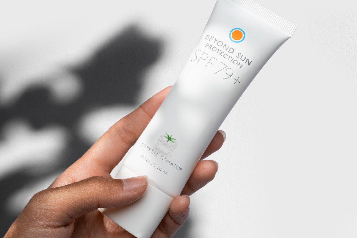 crystal tomato sunscreen